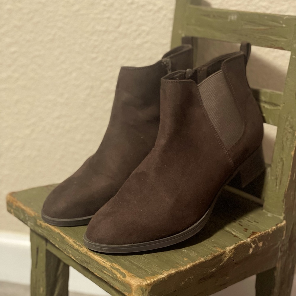 Brown boots